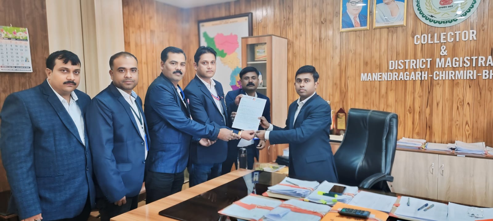 IMG-20241210-WA0020 विश्व मानवाधिकार दिवस के उपलक्ष्य में भारतीय मानवाधिकार एसोसियेशन की छत्तीसगढ़ टीम के द्वारा कलेक्टर एमसीबी को राष्ट्रव्यापी एक ज्ञापन सौपा।